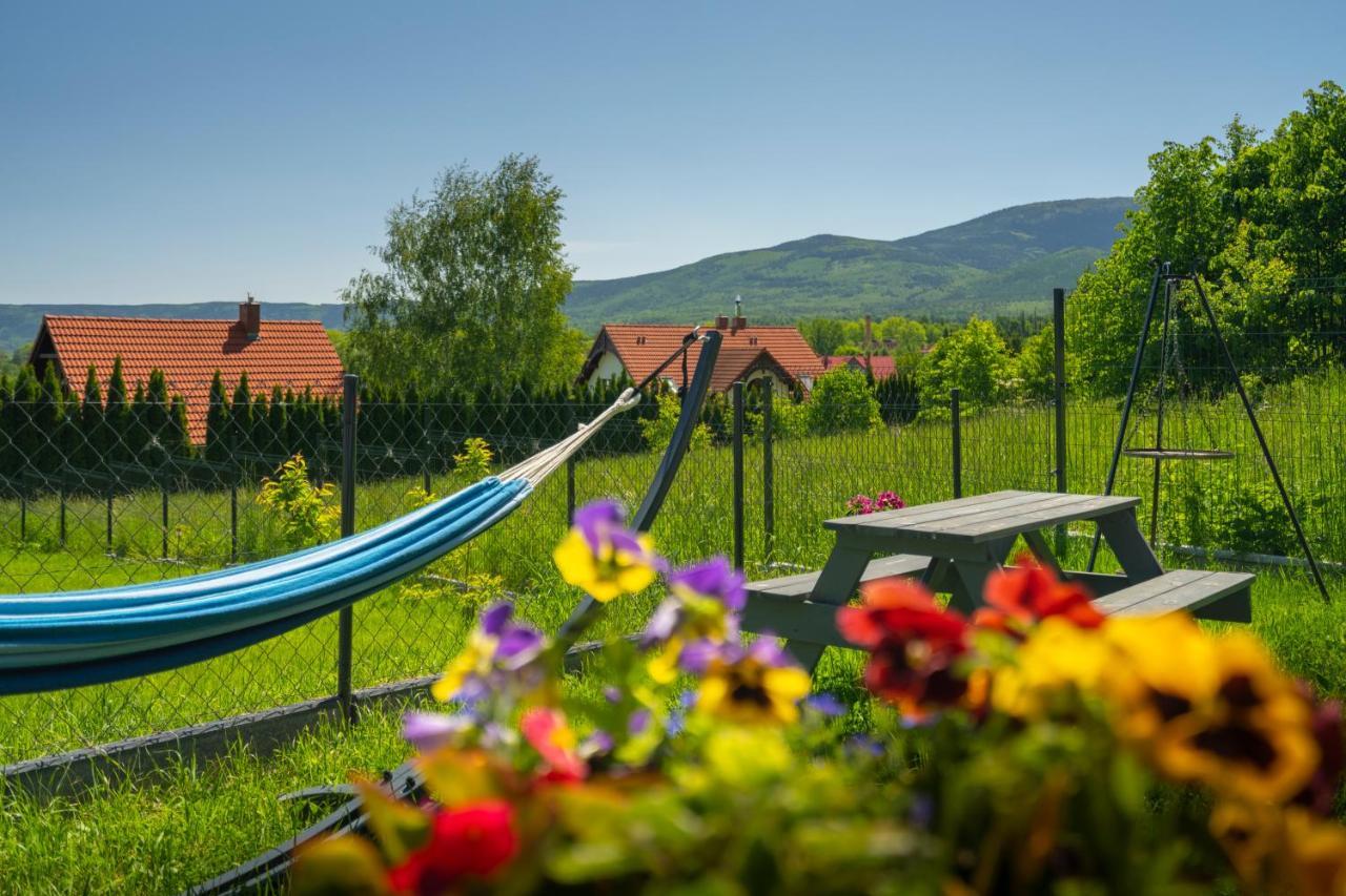 Domek Ale Fajnie - Taras Z Widokiem Na Gory Karpacz Esterno foto